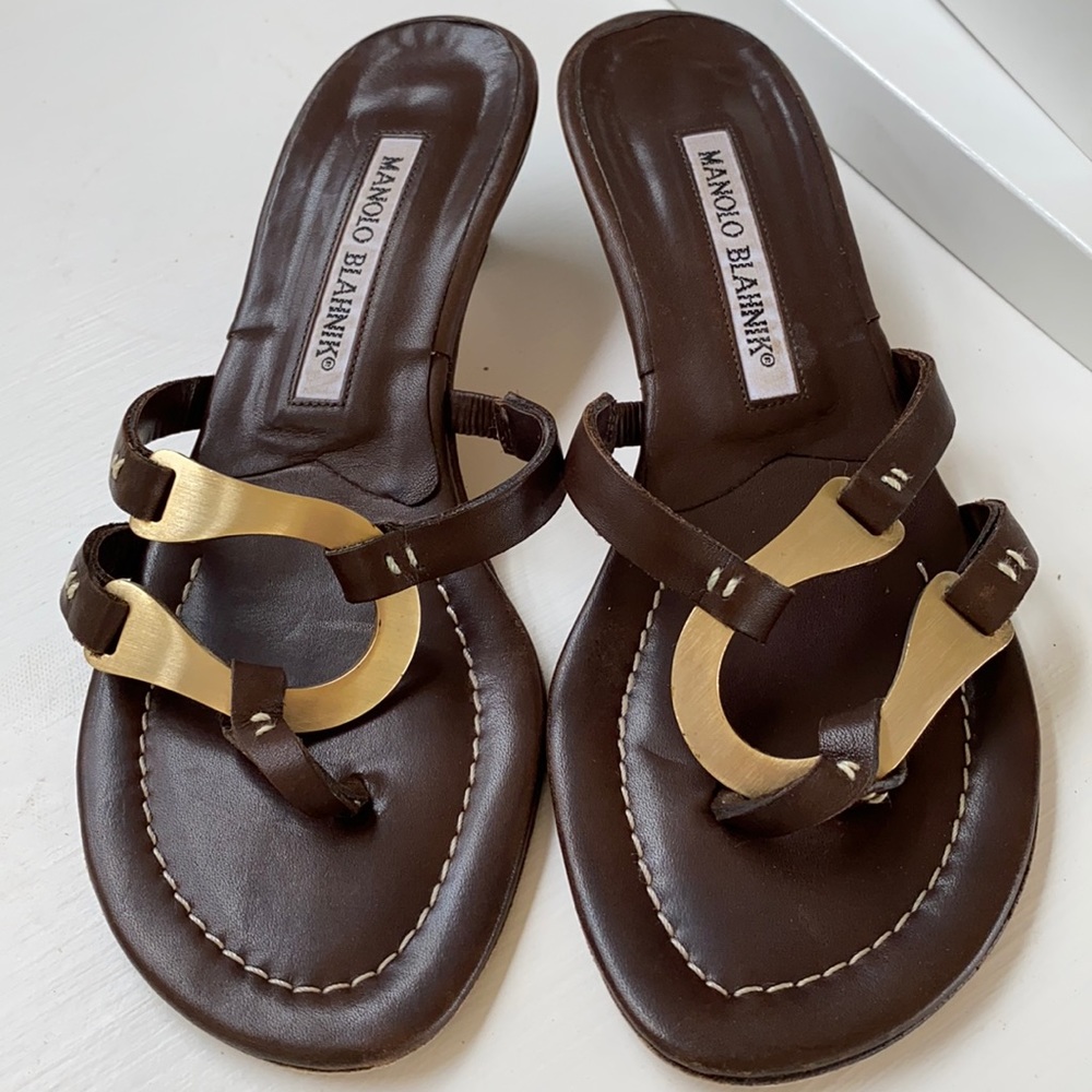 MANOLO BLAHNIK LOW HEEL SANDALS 35.5/5.5